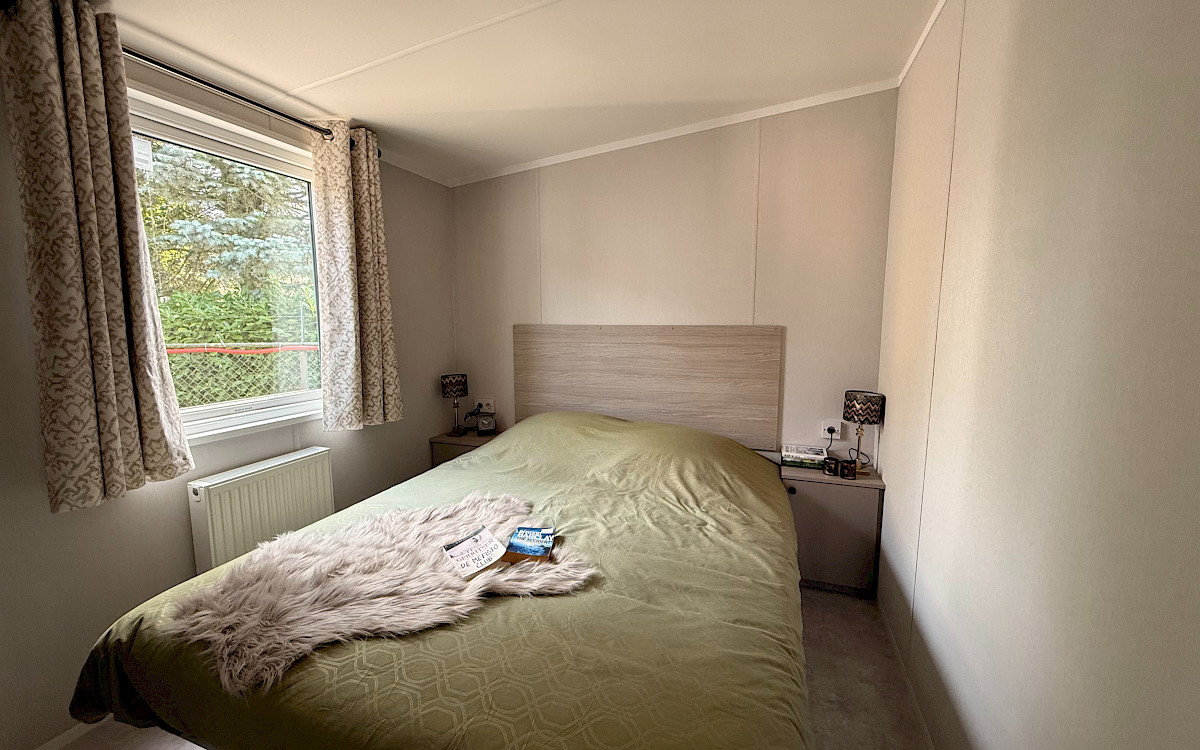 Sunseeker Ruby special black 1000/2