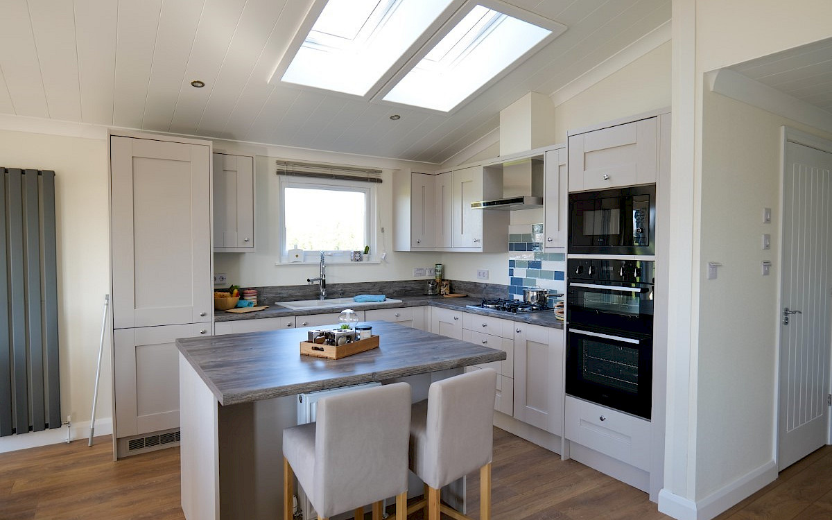 Acorn Chalet 1200 x 600