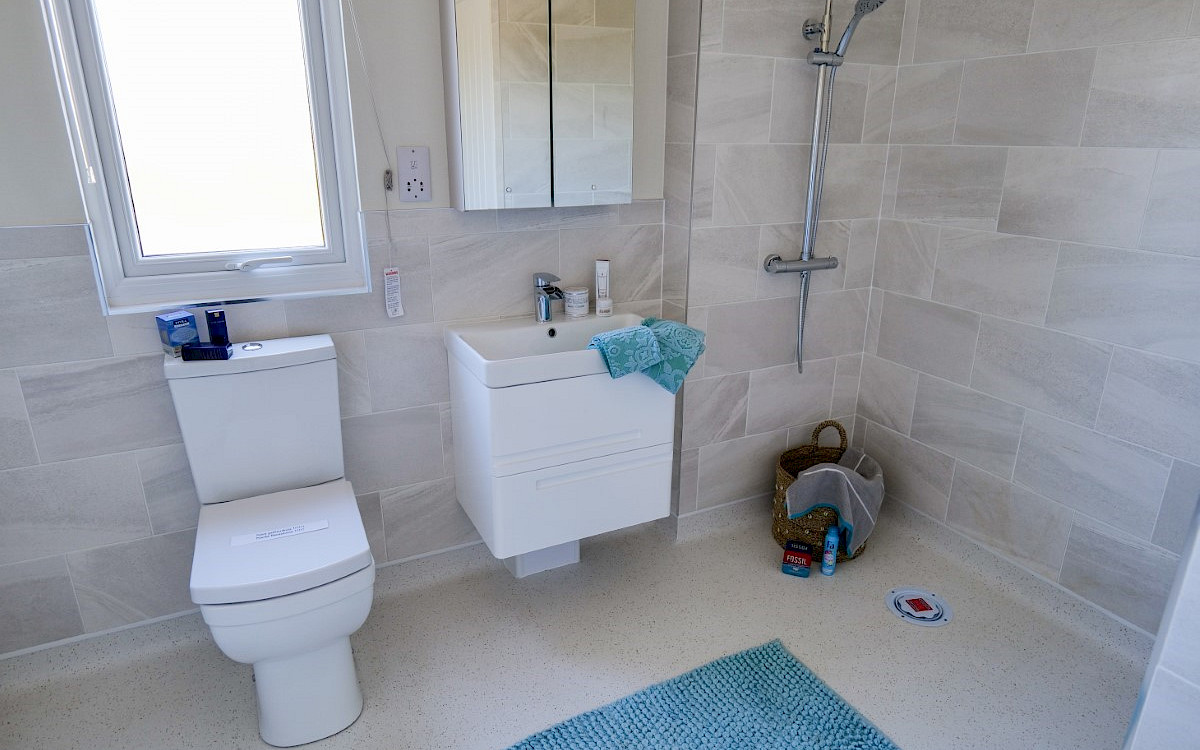 Acorn Chalet 1200 x 600