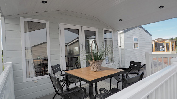 berghome_exclusive_veranda_1.jpg